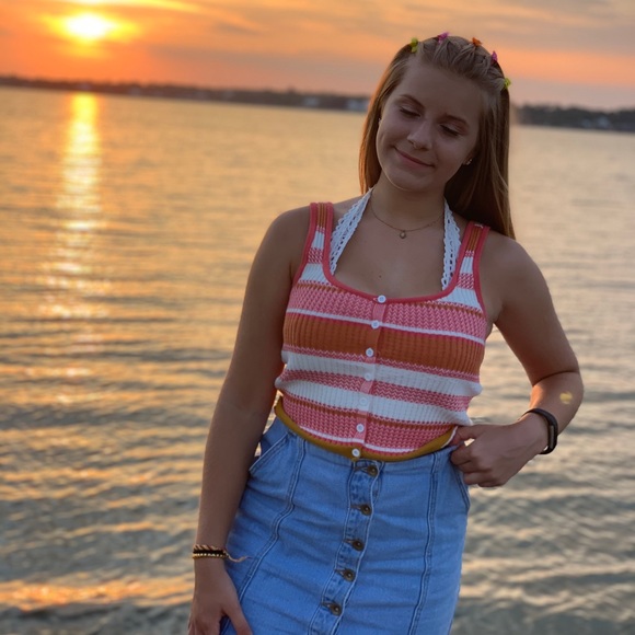 Meet your Posher, Hailey - Picture 4 of 5